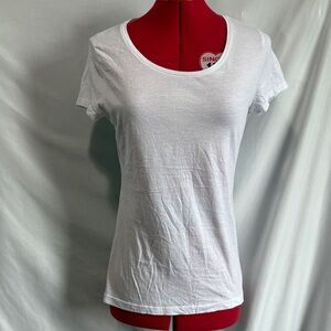 Elegant White Short Sleeve Women's Tee MM402